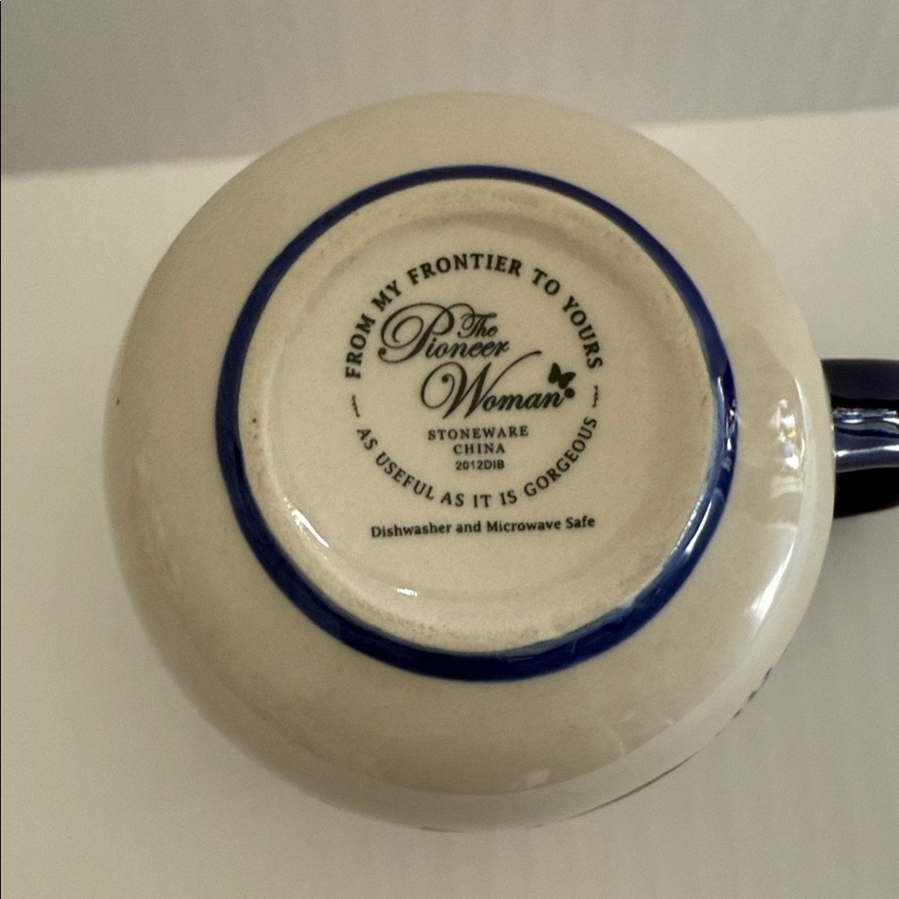 The Pioneer Woman Floral Mug - Red and Blue - Picture 5 of 6